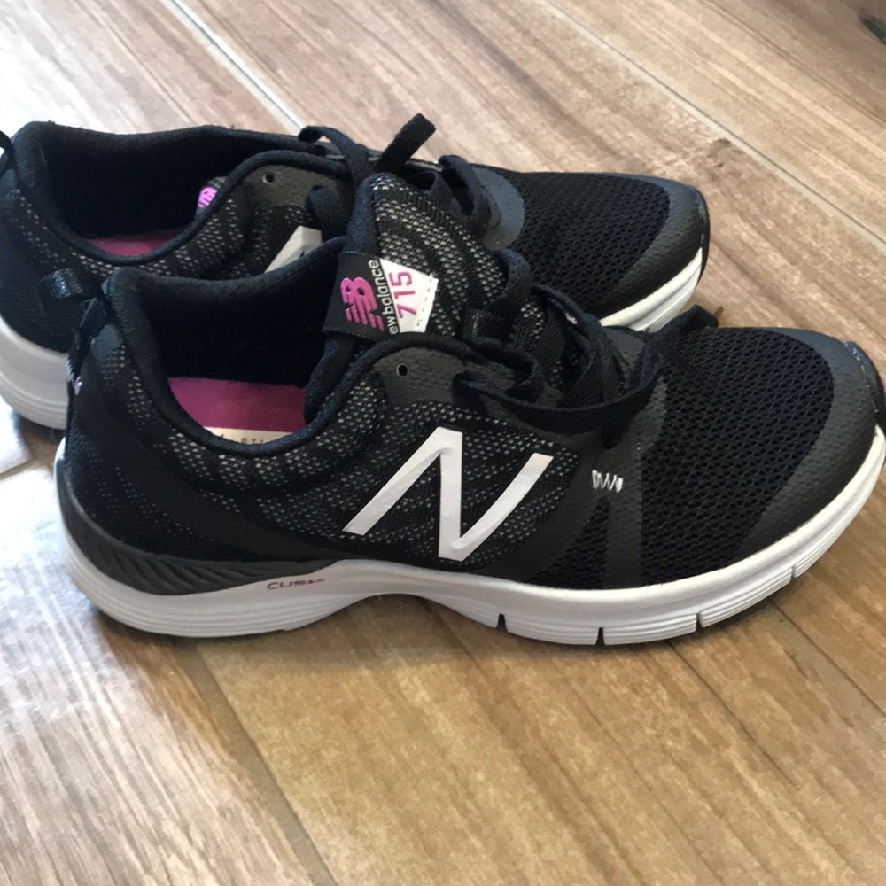 Brand new new balance sneakers size 7